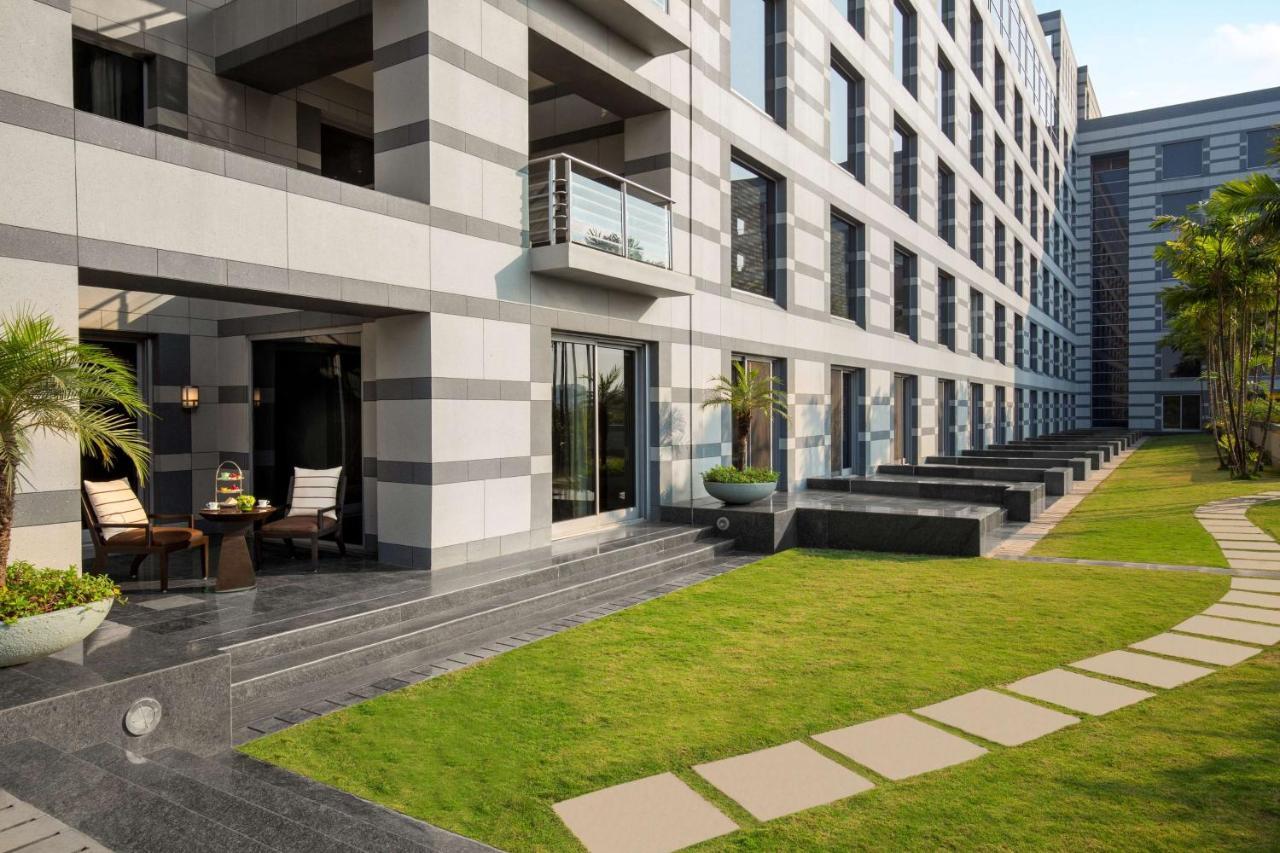 Grand Hyatt Mumbai Hotel And Residences Esterno foto The Park, Hyderabad