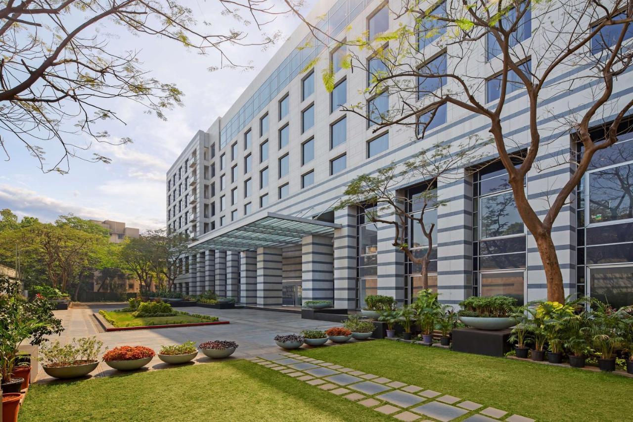 Grand Hyatt Mumbai Hotel And Residences Esterno foto The Oberoi, Mumbai