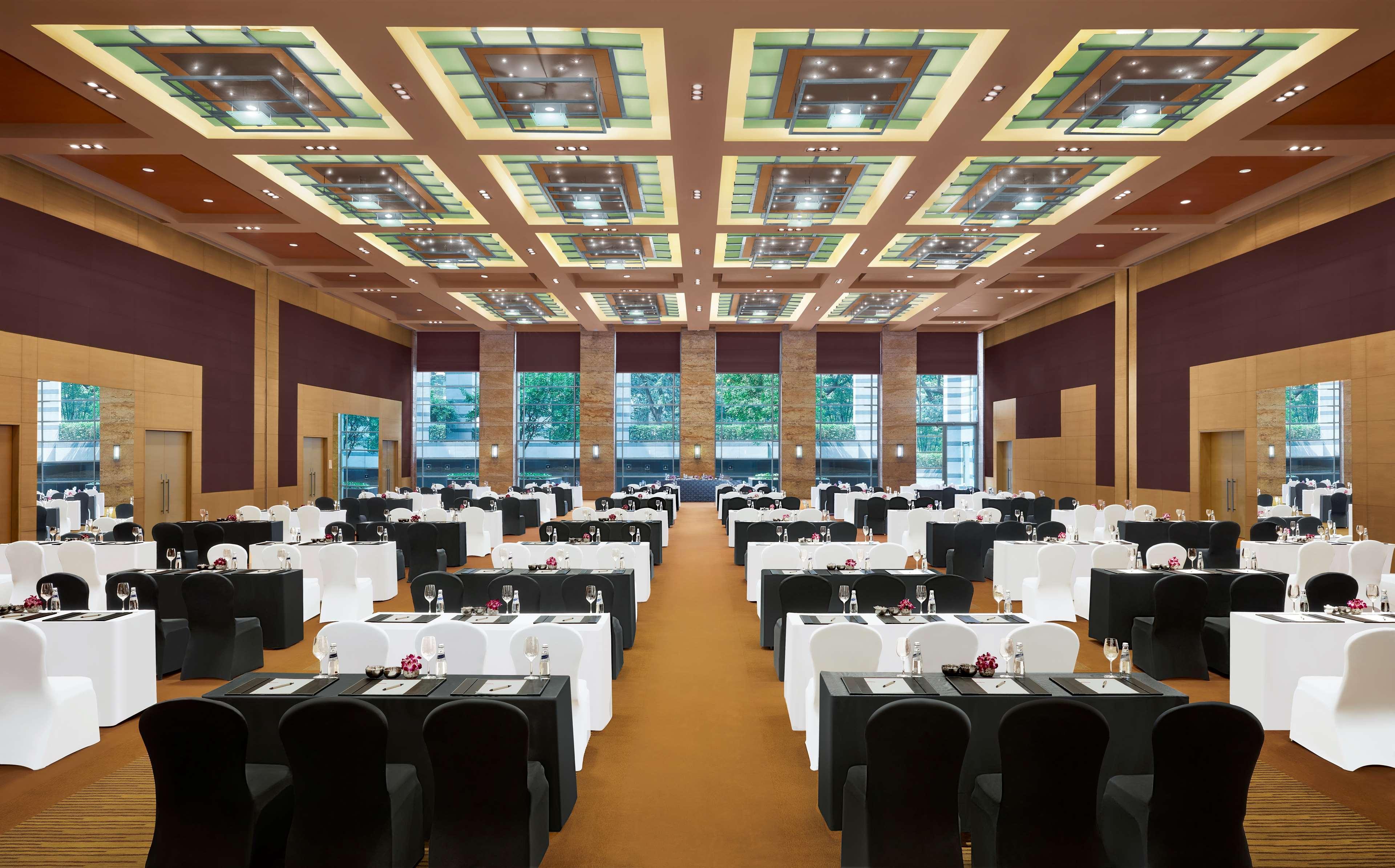 Grand Hyatt Mumbai Hotel And Residences Esterno foto The Grand Ballroom