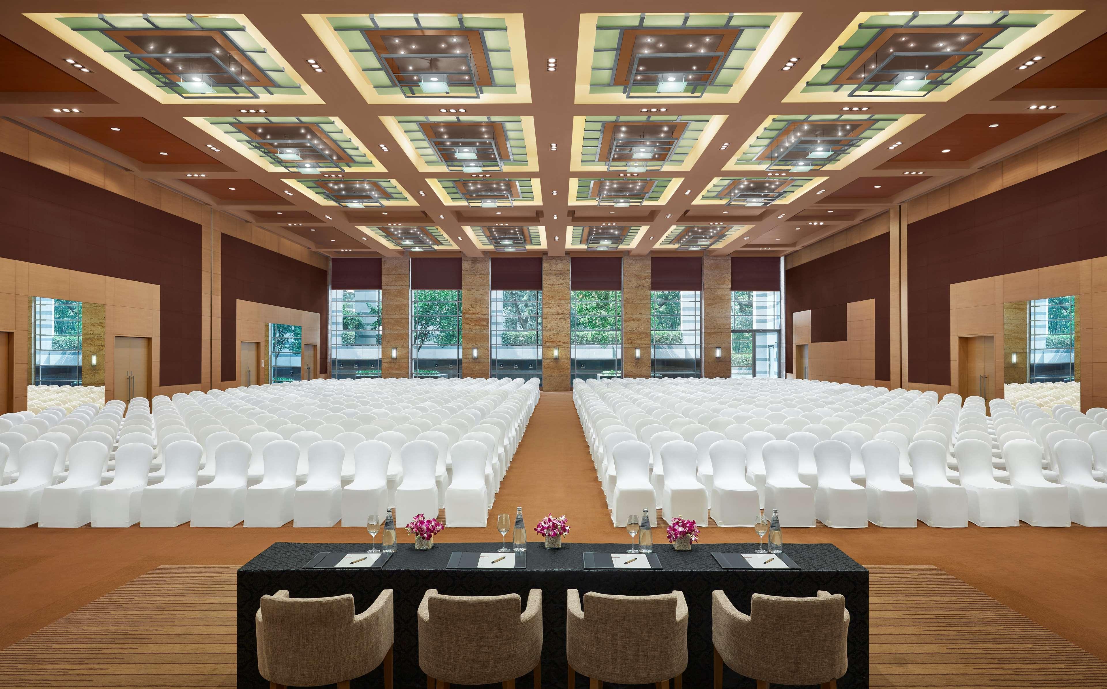Grand Hyatt Mumbai Hotel And Residences Esterno foto The Grand Ballroom
