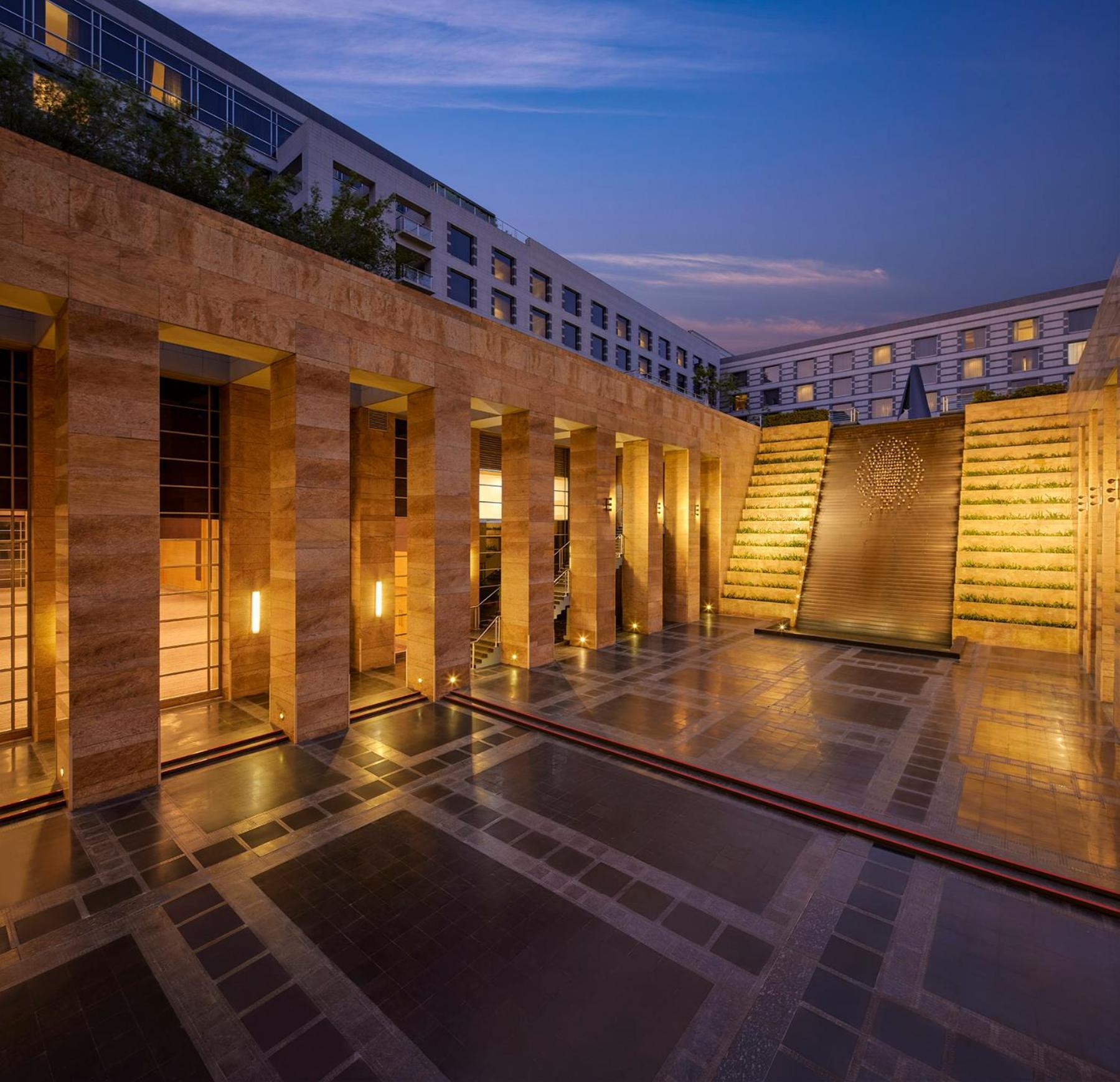 Grand Hyatt Mumbai Hotel And Residences Esterno foto The courtyard of the National Museum of the Republic of China