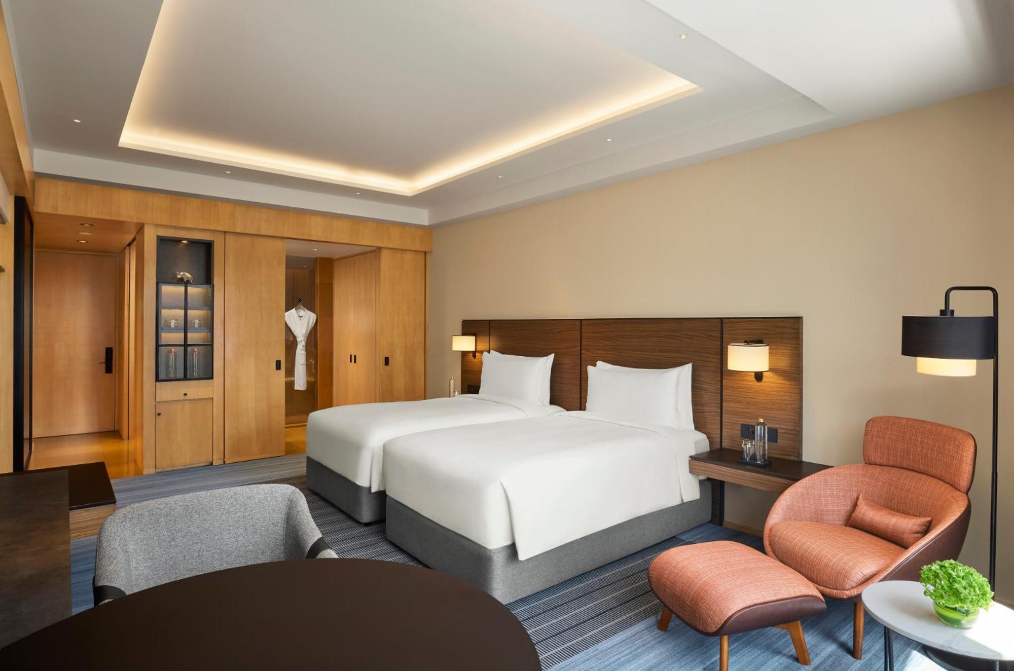 Grand Hyatt Mumbai Hotel And Residences Esterno foto Deluxe Room